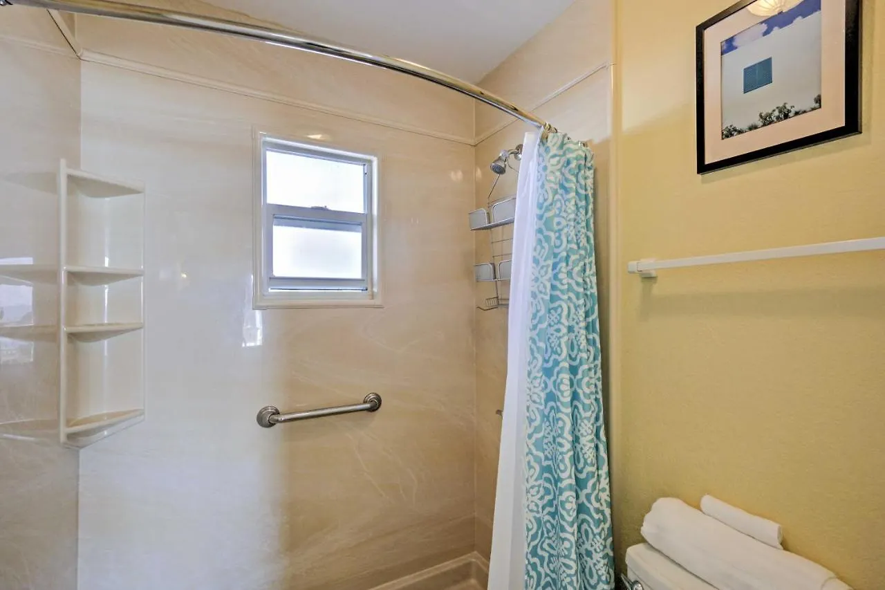 Daytona Beach Studio With Oceanfront Balcony And Pool! 0*, دايتونا بيتش الولايات المتحدة الأمريكية